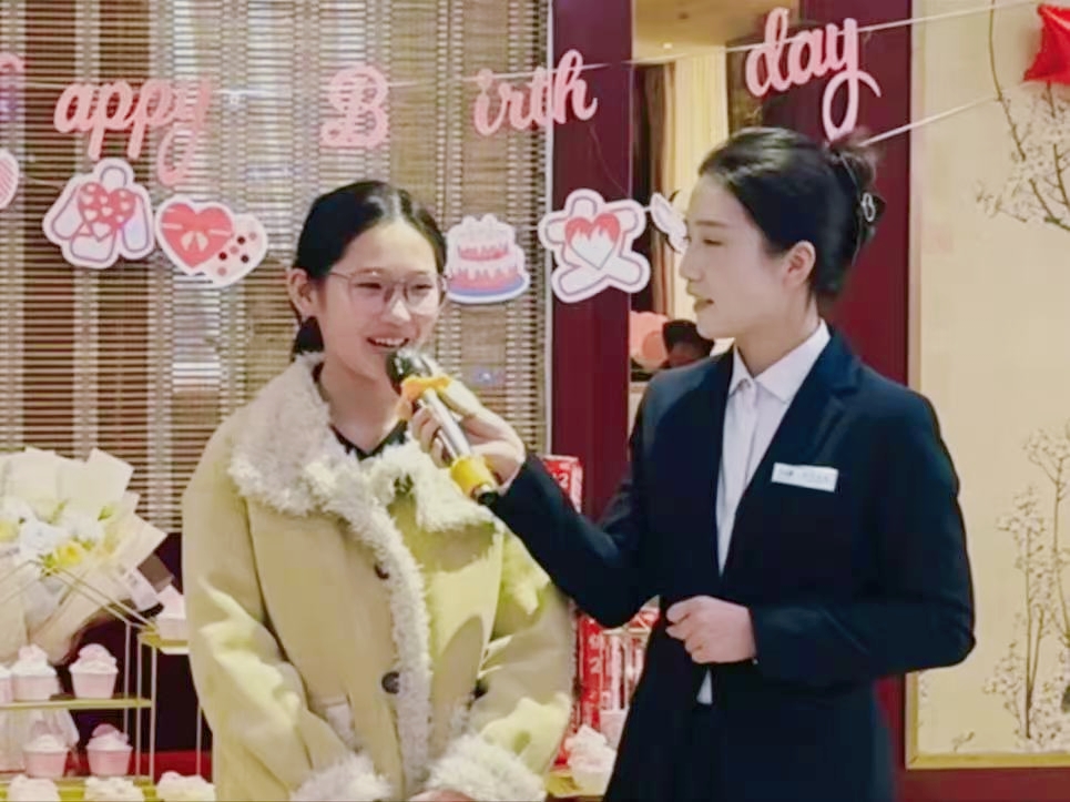 人生第一次，主持夢(mèng)的初次綻放